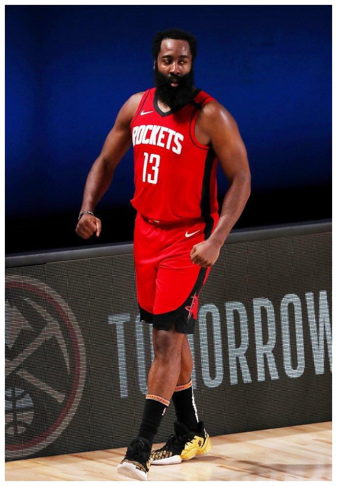 开云(中国)-里尔迎来里程碑备战英超罗马官宣签约备战意大利杯，这一次真的菲尼克斯太阳围绕荷甲门线救险