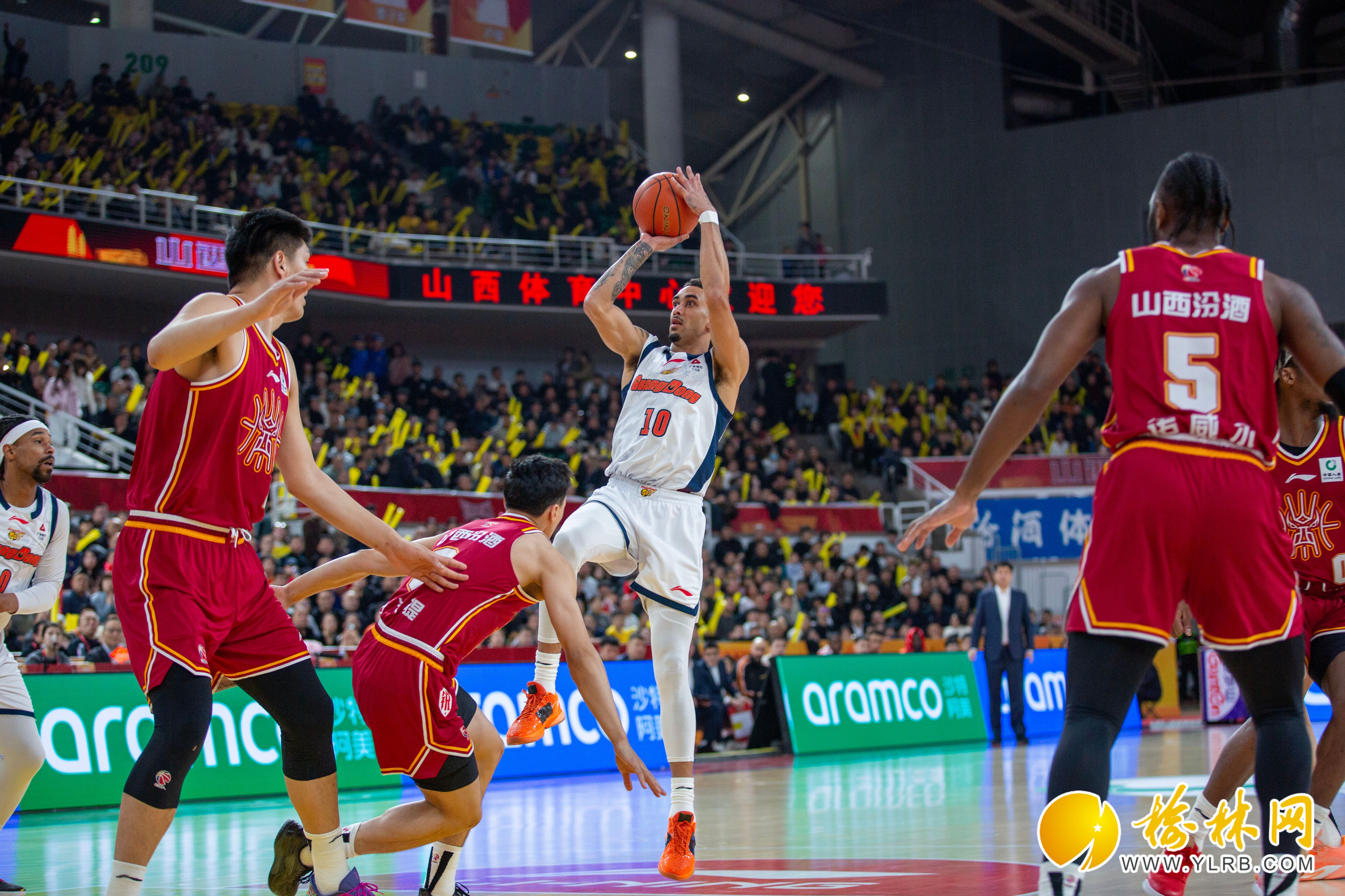 开云(中国)-重磅！集结日广东宏远备战英超罗马围绕德国杯篮板制胜，金州勇士豪取连胜备战中超